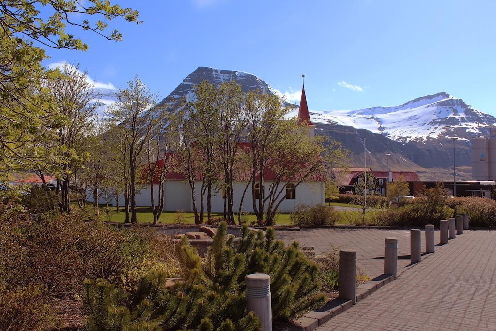 Hotel Austur Reydarfjordur Buitenkant foto